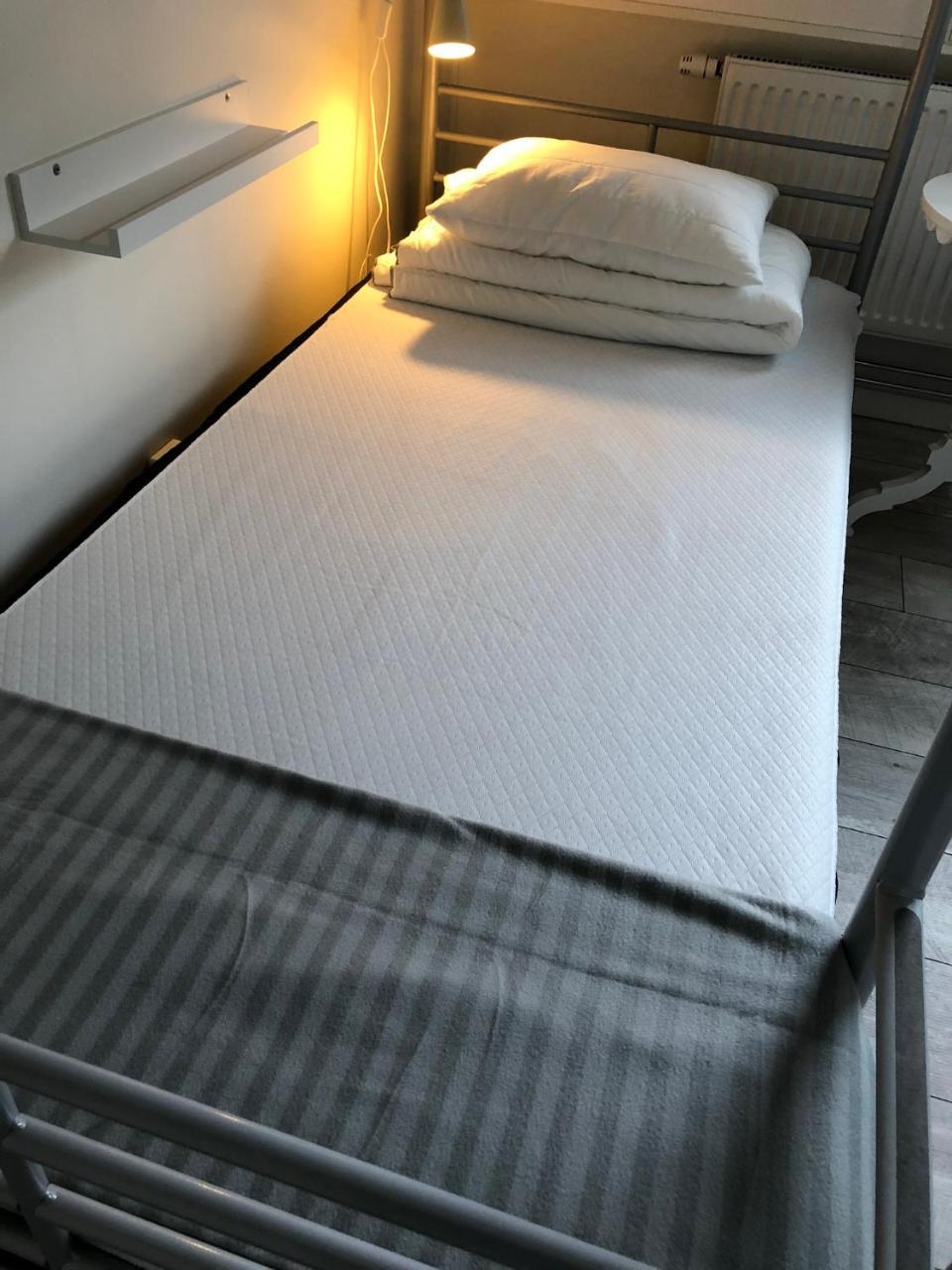 Oerebro City Hostel ภายนอก รูปภาพ